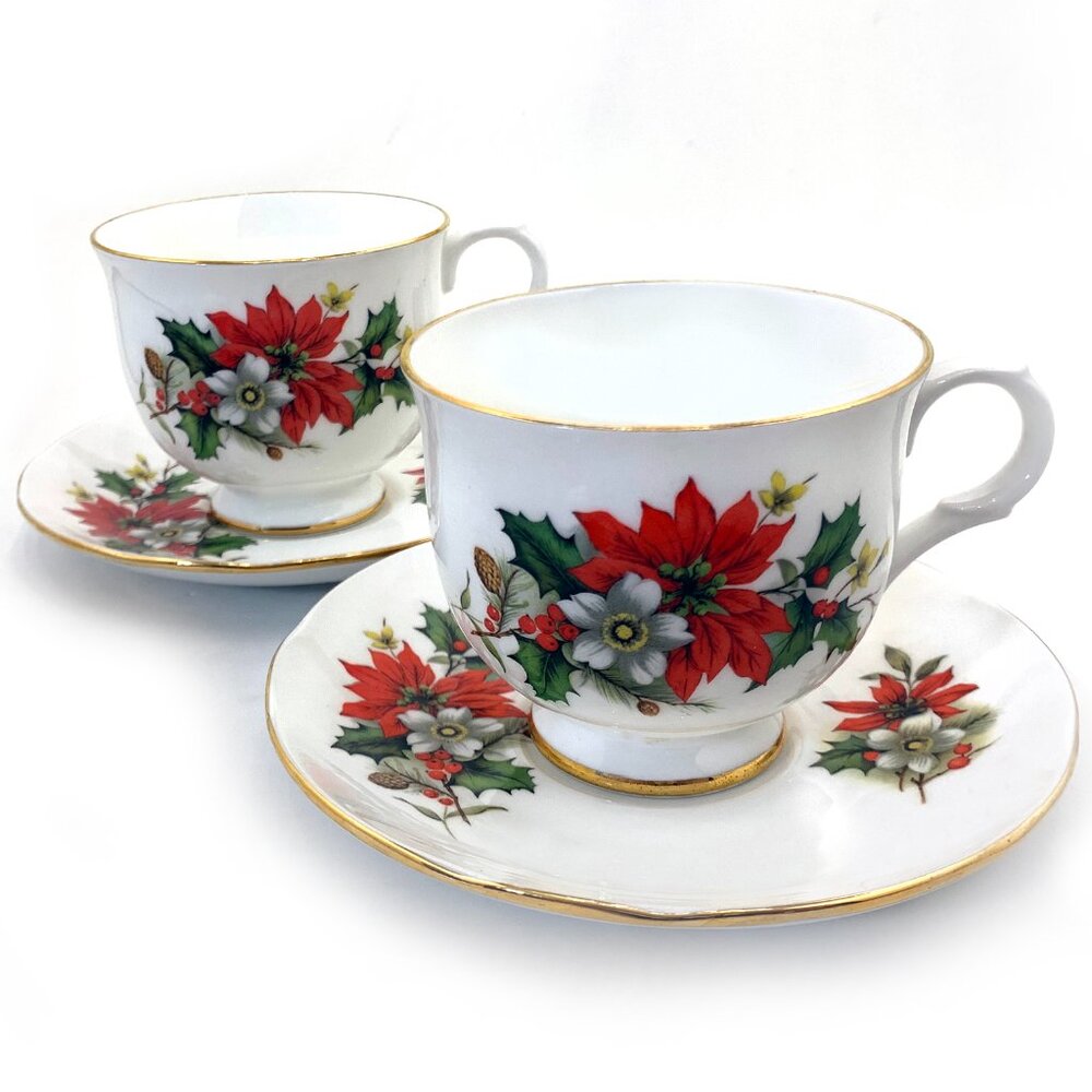 SADLER Wellington Fine Bone China Poinsettia Teacup Saucer Set England Vint. 70s
